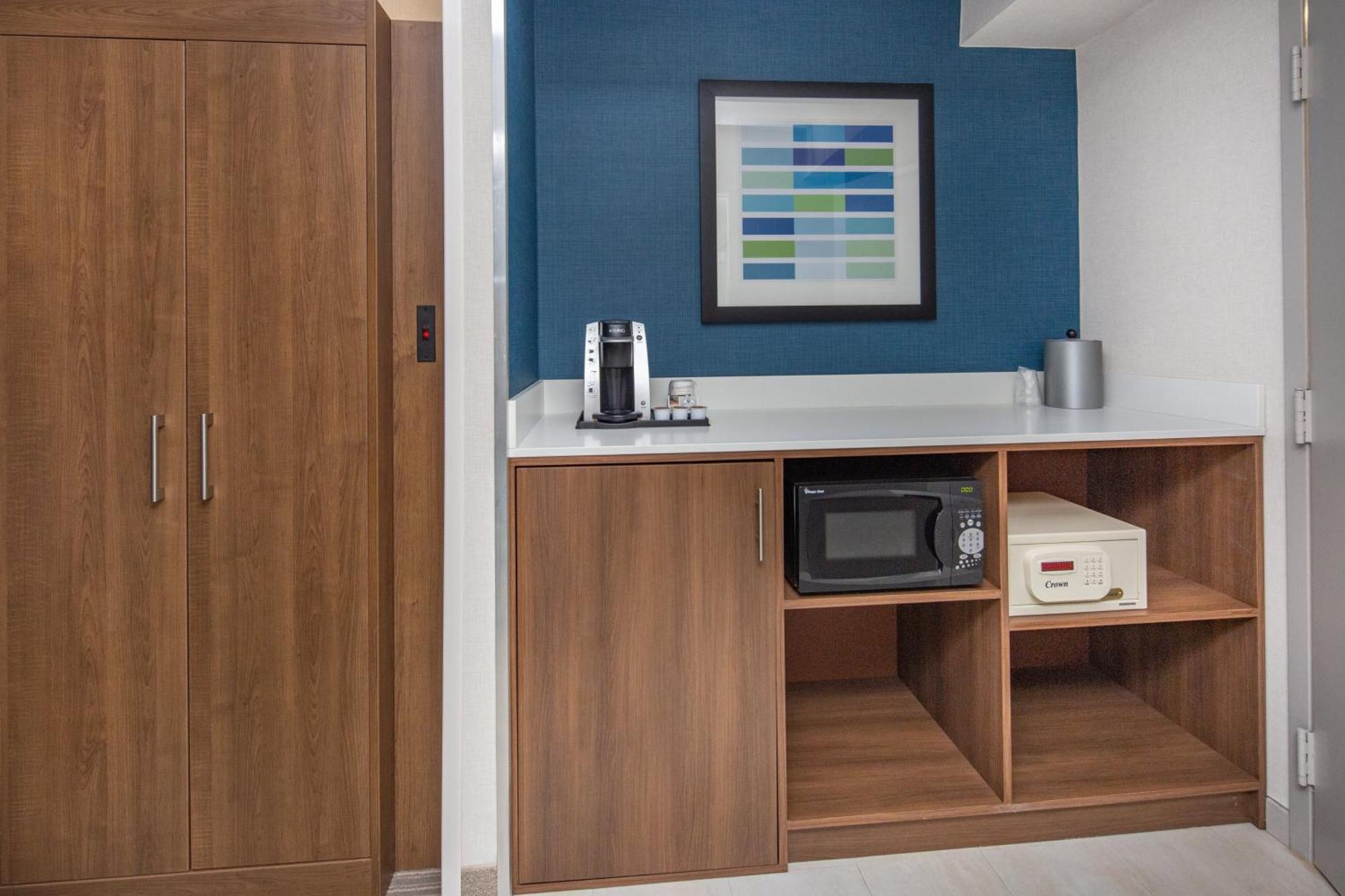 Holiday Inn Express San Diego Airport-Old Town By Ihg Экстерьер фото