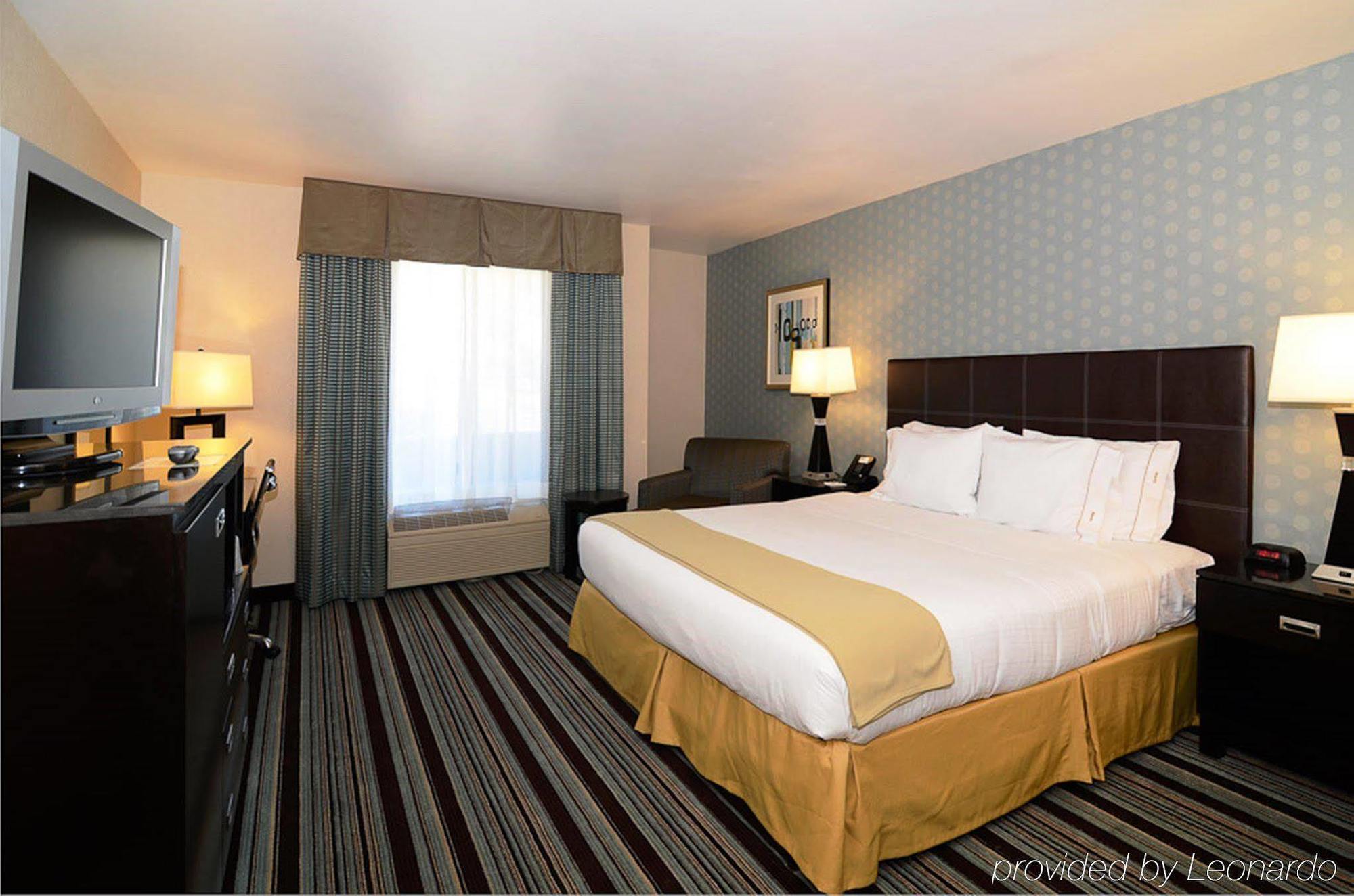 Holiday Inn Express San Diego Airport-Old Town By Ihg Номер фото