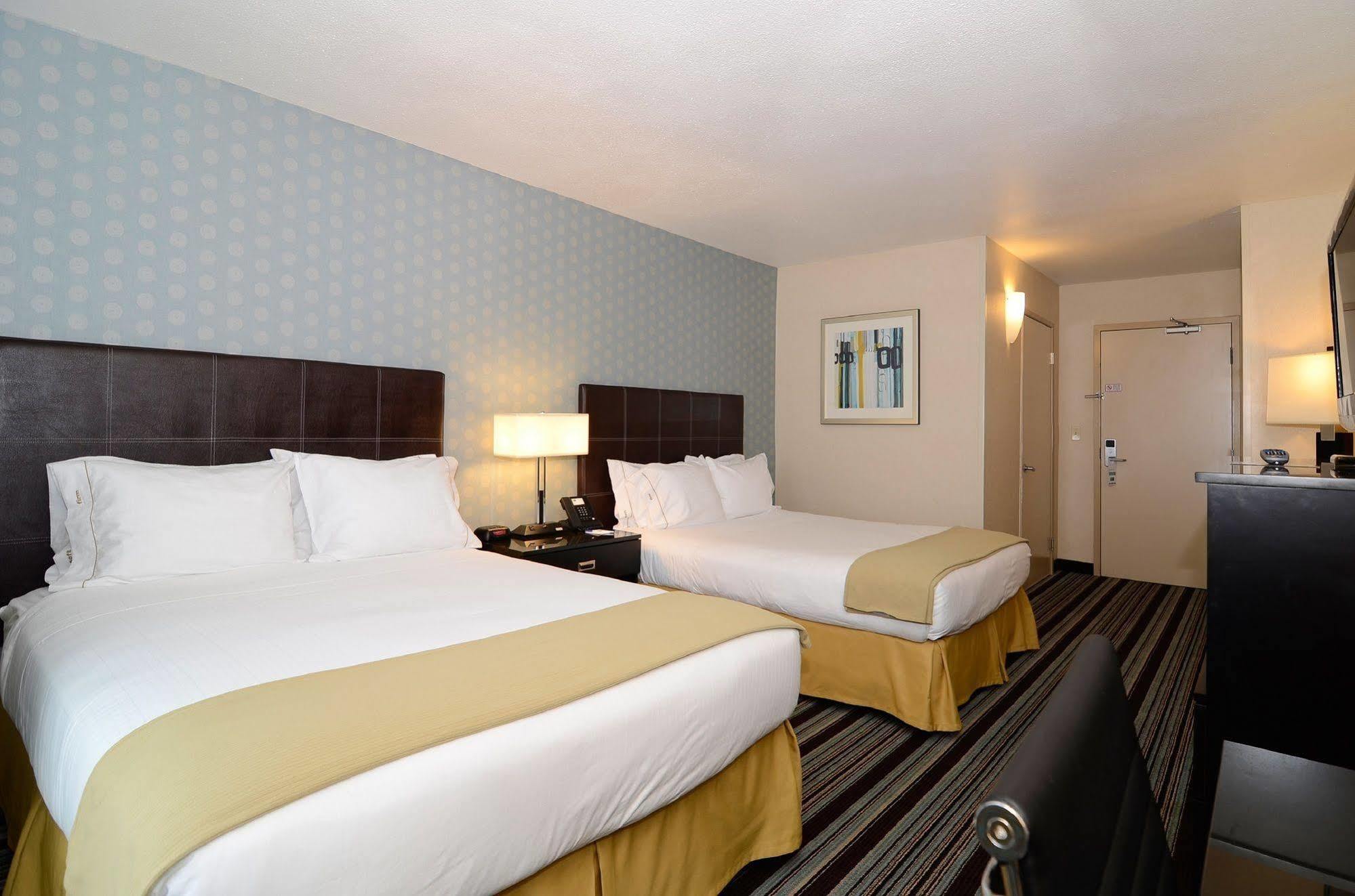 Holiday Inn Express San Diego Airport-Old Town By Ihg Номер фото