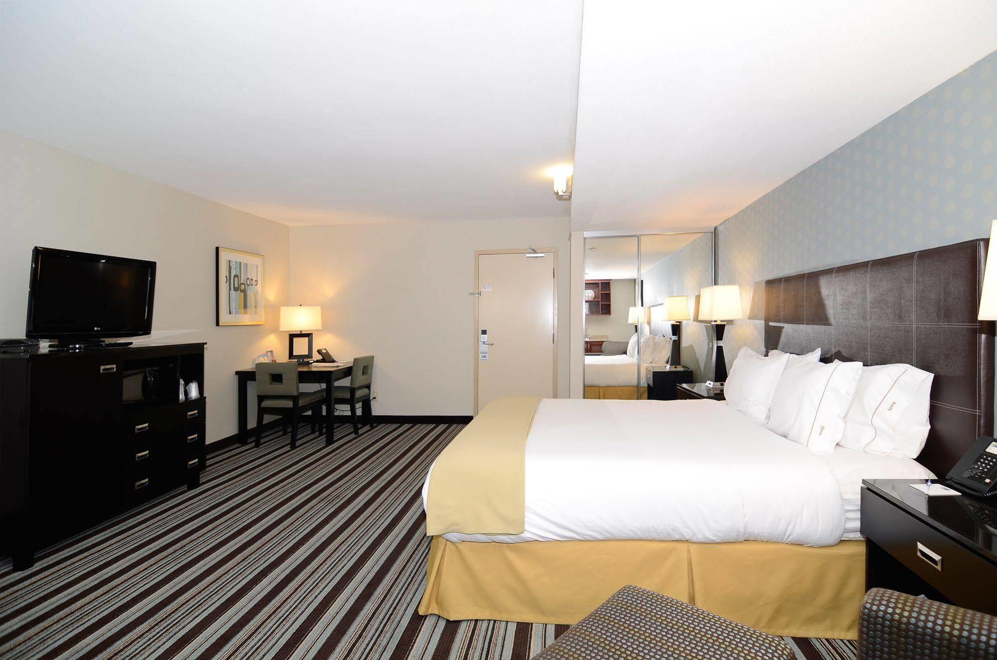 Holiday Inn Express San Diego Airport-Old Town By Ihg Экстерьер фото